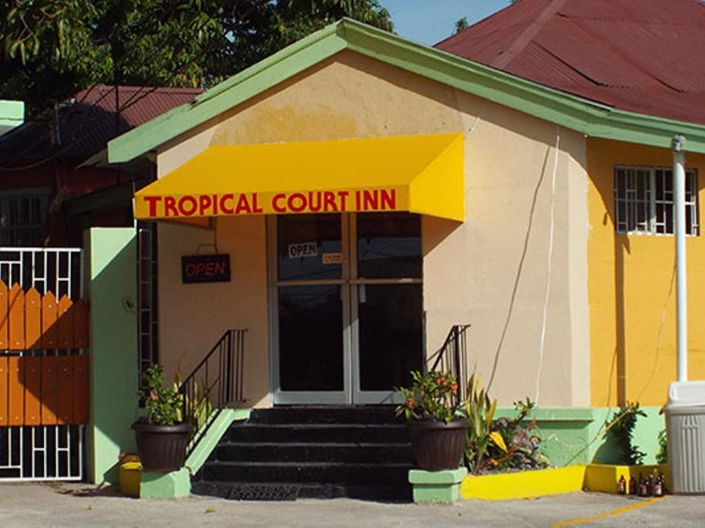 Tropical Court Inn New 金斯敦 外观 照片